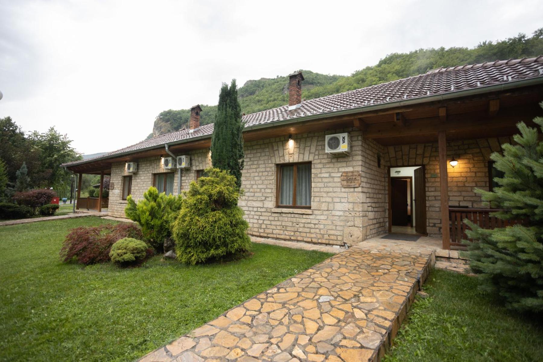 Hotel Ras Pazariste 新帕扎尔 外观 照片