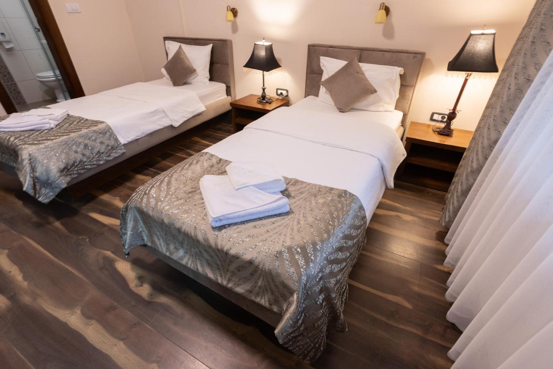 Hotel Ras Pazariste 新帕扎尔 外观 照片