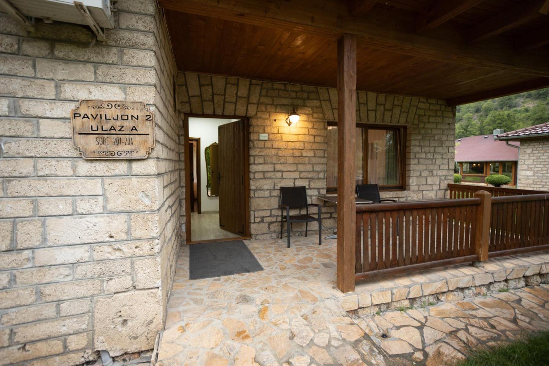 Hotel Ras Pazariste 新帕扎尔 外观 照片